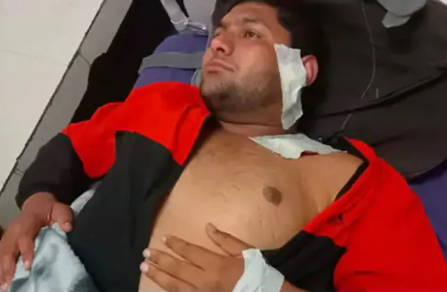 youth attacked with knife